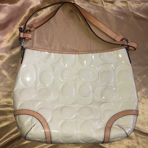 Coach patent leather hobo bag - Picture 3 of 8